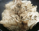 雪国舞茸とえのき茸の胡椒炒め作り方6写真