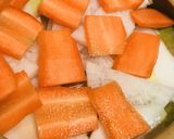 根菜と餃子・揚げ物の白菜鍋●厚揚げぐるり作り方2写真