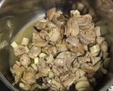 鶏肉と春菊と馬鈴薯のオイスターソース炒め作り方8写真