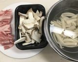 蓮根と豚バラの炒め物作り方2写真