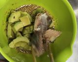 鯖缶とアボカドの和え物作り方3写真