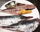 新鮮なアジで お刺身とあら汁作り方1写真