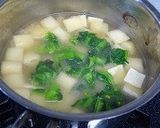 菜の花と薄揚げの味噌汁作り方4写真