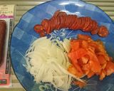 トマトとサラミのピザトースト作り方1写真