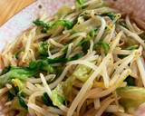 簡単副菜☆レタスともやしのオイスター炒め作り方1写真