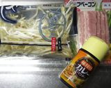 節約♪ カレー味のモヤシベーコン炒め作り方1写真