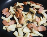 えりんぎとウインナーのガリバタ作り方5写真