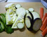 野菜いっぱい☆彩りしょうゆペッパーパスタ作り方1写真