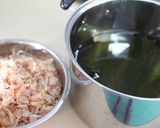 スナップエンドウ＆がんもどきの胡麻みそ汁作り方1写真