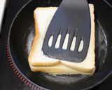 トマトとモッツァレラのホットサンド作り方3写真