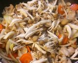 マヨしょうゆ麹で肉野菜炒め♪作り方5写真