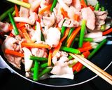 豚バラとにんにくの芽のスタミナ炒め作り方2写真