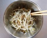 レンジで簡単副菜☆もやしの塩昆布ナムル。作り方4写真