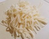 余り物活用♪　餃子の皮のパリパリサラダ作り方1写真