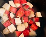 お吸物の素で！豚肉と薩摩芋の簡単煮作り方1写真