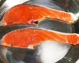 ご飯がすすむ鮭のムニエル〜レモン醤油〜作り方2写真