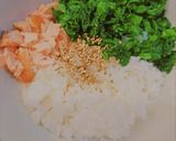 愛彩菜と鮭のおにぎりｂｙ草津市作り方3写真