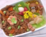 4月9日 リラックマ弁当 味噌豚 詰め方作り方5写真