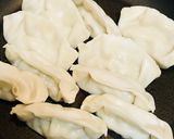 餃子の時短焼き●サラダパックと合わせ焼き作り方2写真