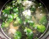 海老とブロッコリーとワカメのホットサラダ作り方2写真