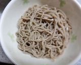 シャキ²レタス×トマトのサラダそば作り方6写真
