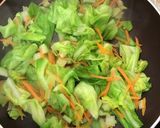 お弁当にも！ごま油香る野菜炒め作り方3写真
