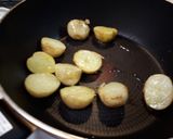 新じゃがと厚揚げの甘辛炒め~バター風味作り方6写真