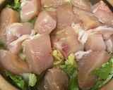 鶏肉と竹輪の野菜鍋●うどんをのせて作り方2写真
