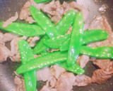簡単❀牛肉と絹さやの醤油炒め作り方6写真
