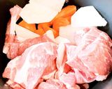 豚肩ロースと大根の煮物作り方2写真