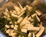 新物茎ワカメと短冊長芋の梅肉和え作り方1写真