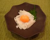 ヤリイカ刺身の卵黄のせ作り方4写真