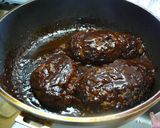 煮込みハンバーグ（お弁当にもグ～！）作り方6写真