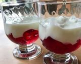 クラッシュゼリーのヨーグルトソースかけ作り方3写真