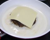簡単！ハンバーグ☆チーズクリーム煮作り方2写真