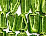 お箸がすすむ!ピーマンの肉詰め作り方3写真