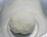 手作り　基本の餃子の皮作り方1写真