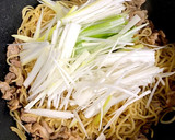 豚こまと長ネギのピリ辛焼きそば作り方10写真