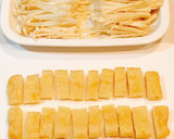 本だしで簡単！えのきと油揚げの味噌汁作り方1写真