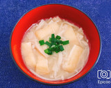 本だしで簡単！えのきと油揚げの味噌汁作り方3写真
