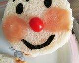 キャラ弁！　アンパンマンのサンドイッチ。作り方2写真