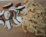 椎茸と揚げの煮付け作り方1写真