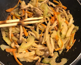 セロリと人参としめじの味噌マヨ炒め＊作り方3写真