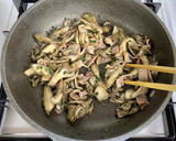 旨みベーコンで主役＊舞茸の簡単麺つゆ炒め作り方6写真