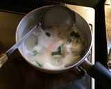 忙しい朝10分で作るニラ玉パンチ味噌汁作り方3写真
