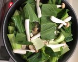 ダイエット飯 鶏胸青梗菜カットしめじ炒め作り方4写真
