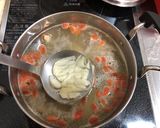 鶏肉のニンニクスープ【台湾料理】作り方4写真