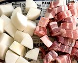 豚バラ肉と大根のうま煮٩(^‿^)۶作り方1写真