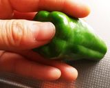簡単!ずぼらなピーマンのへたと種の取り方作り方1写真