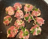 ワンパンで豚こま丸め焼き作り方6写真